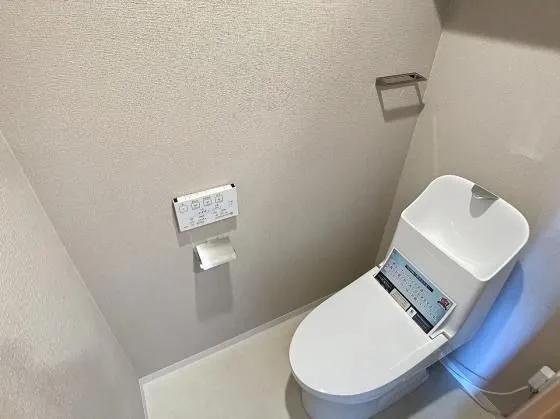 いつも綺麗に清潔に！ウォッシュレット付きトイレです♪