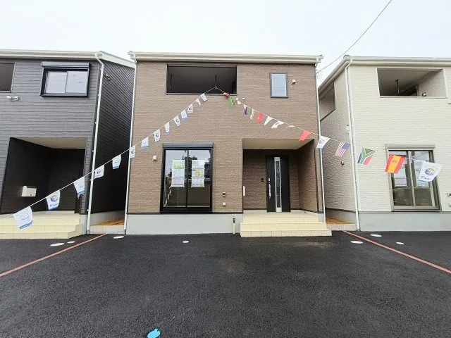 2号棟■小松市泉町【耐震等級3取得×並列駐車3台可能】全3棟