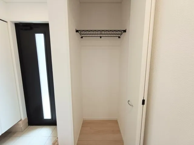 玄関ホール収納