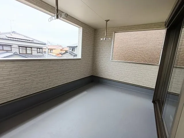 雨の多い北陸の気候に考慮したインナーバルコニーです！