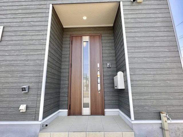 詳しい資料のご請求・物件見学のご依頼はページ内の無料【資料請求する】・【見学予約する】ボタンよりお進みください。